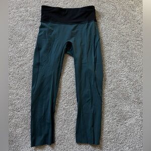 Teal + Black Cropped Leggings w/ Back Pocket